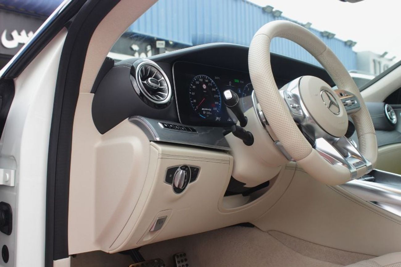 مرسيدس بنز ايه ام جي جي تي 53 GCC