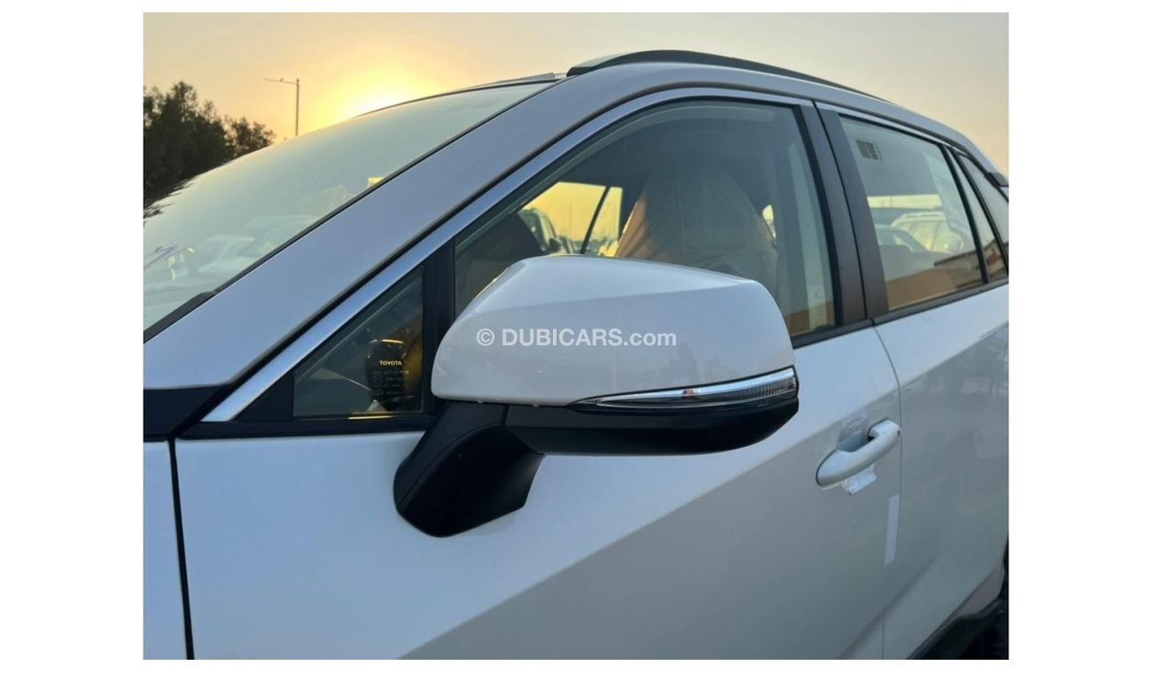 Toyota RAV4 GLE Toyota Rav4 2.5 Petrol 2022 ((Full Option)) White color with RADAR