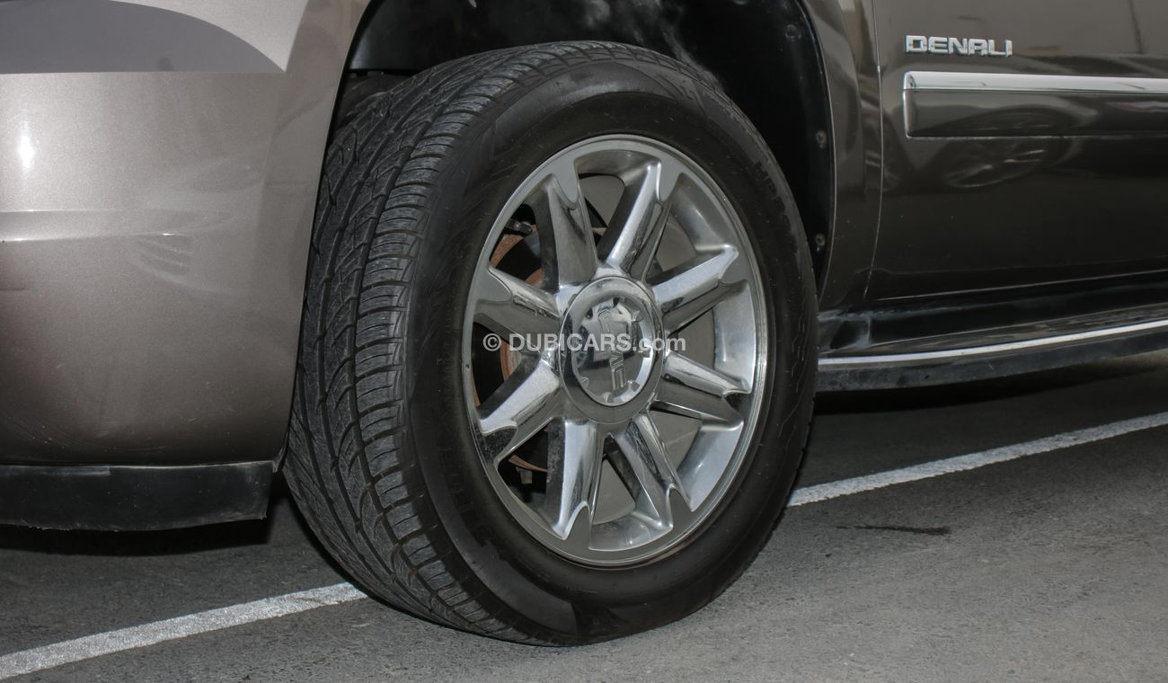 GMC Yukon Denali