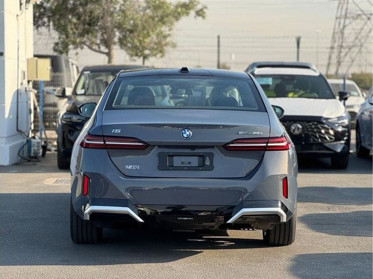 BMW i5 BMW I5 2024 35L