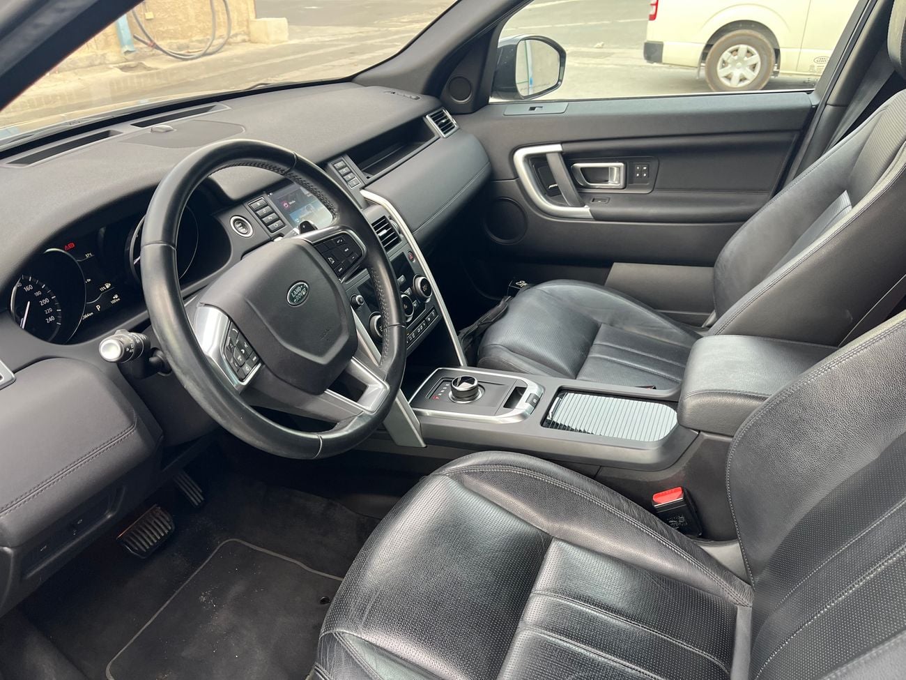 لاند روفر دسكفري سبورت