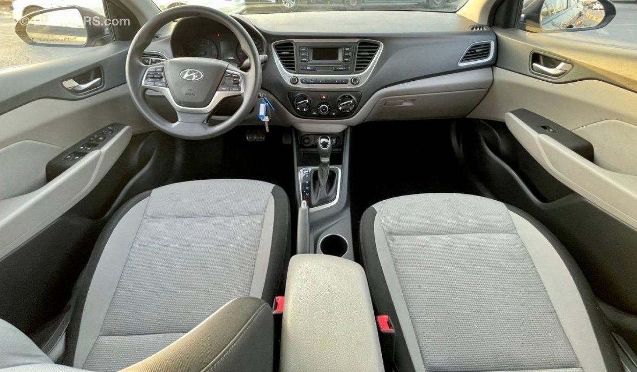 Hyundai Accent Base Hyundai Accent 2020 GCC in excellent condition without accidents