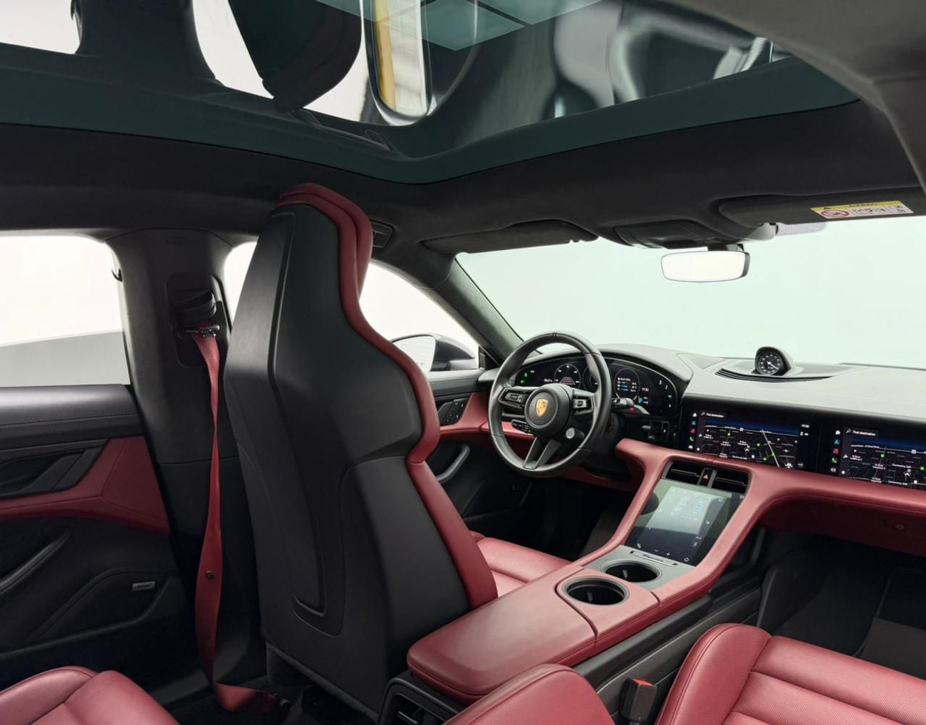 بورش تايكان 2024 Porsche Taycan GTS, Dec/2026 Porsche Warranty, Full Porsche Service History, GCC