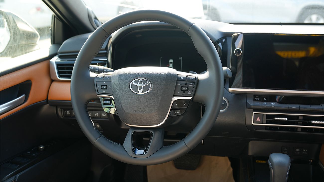 تويوتا كامري Hybrid