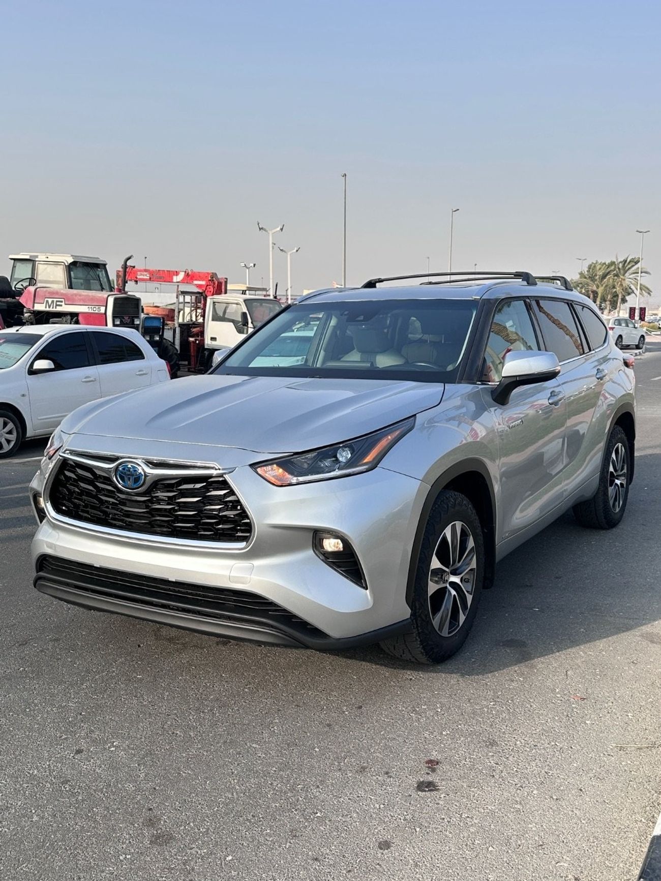 تويوتا هايلاندر Highlander xle Hybrid 4x4 Full option