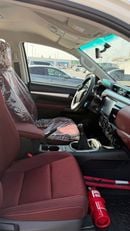 تويوتا هيلوكس SR5
