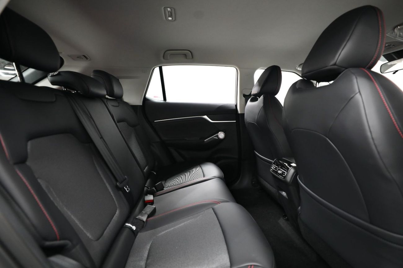 جي إي سي إمكو GCC | V4 2.0L 235 Hp | Hybrid | Brand New | Under Agancy Warranty 5 Years | AED 1,800 monthly with 0