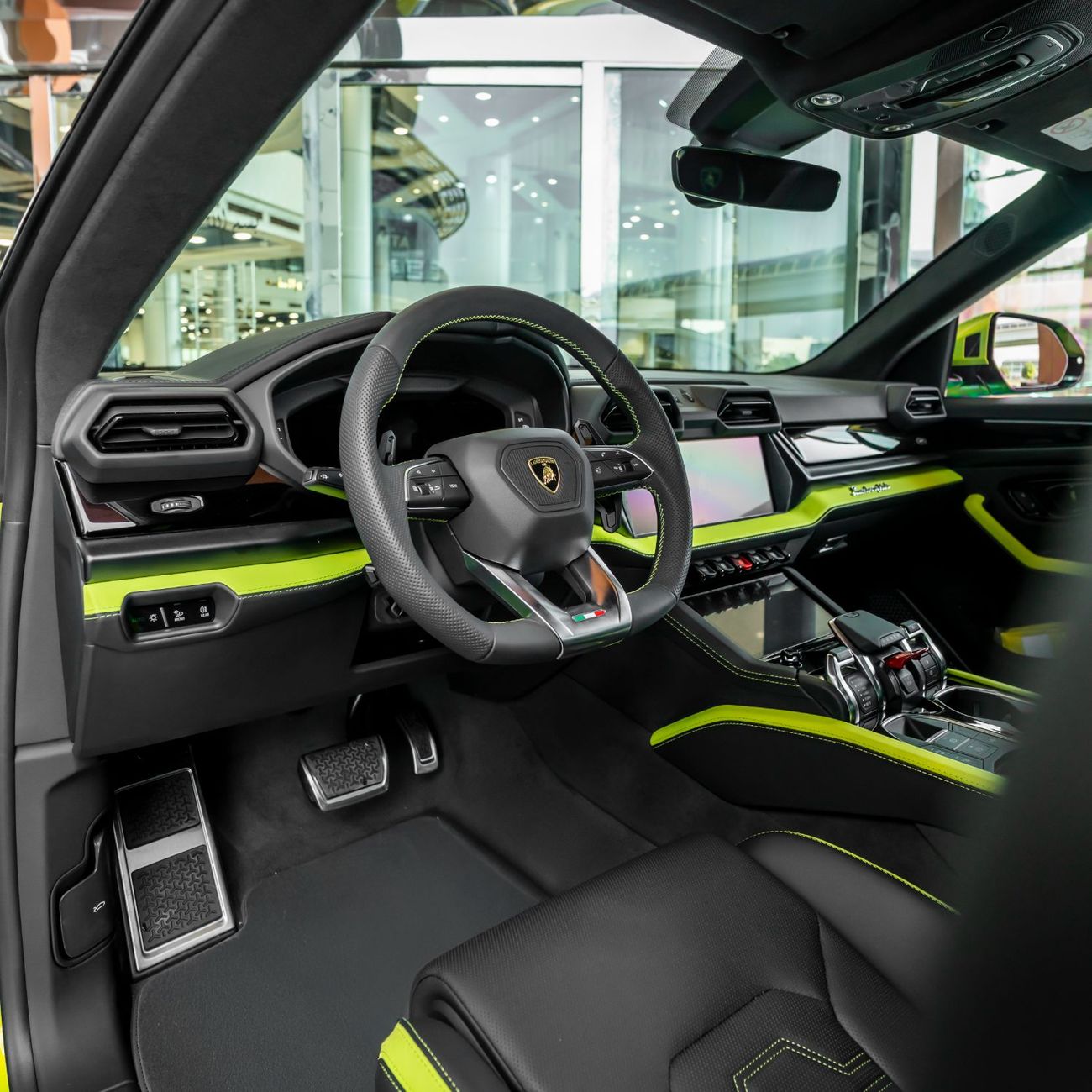 Lamborghini Urus 2025 LAMBORGHINI URUS SE ( BRAND NEW )