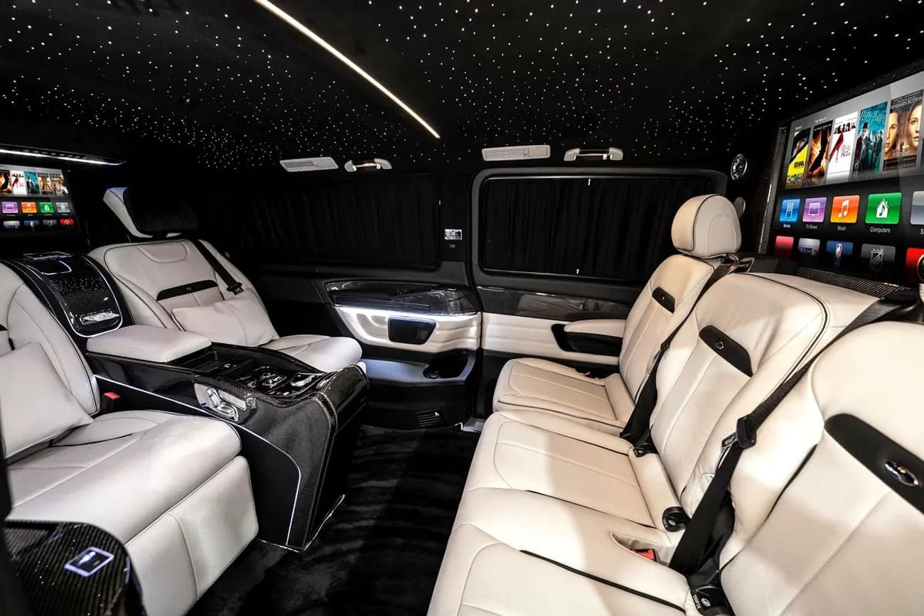 مرسيدس بنز V 300 ARRIVAL MODEL VIP MERCEDES GCC V300 with ADDITIONAL REAR AC - 2 Years Warranty by VLINE