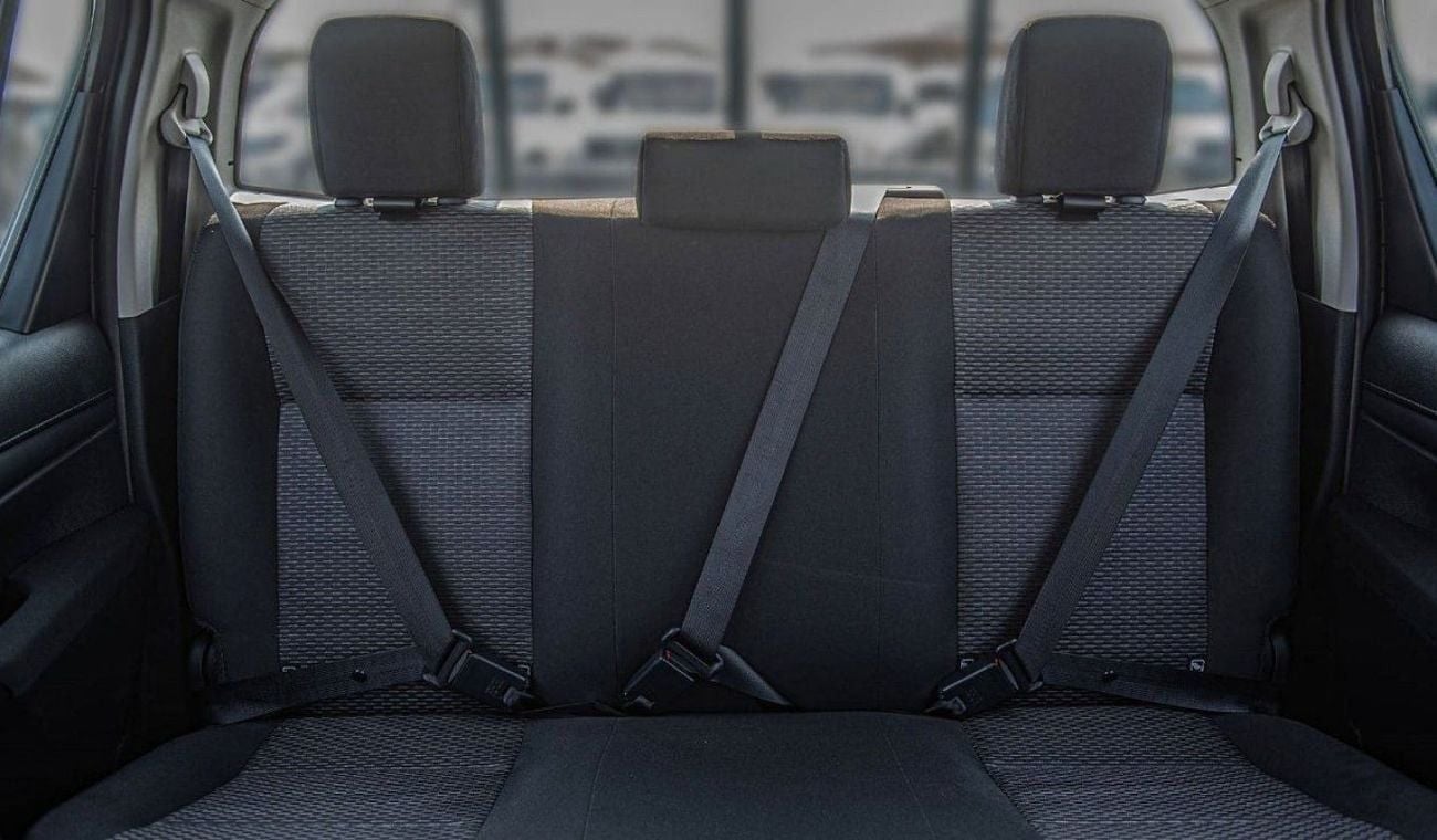 Toyota Hilux TOYOTA HILUX 2.4L MID OPTION A/T MY2025 FOR EXPORT