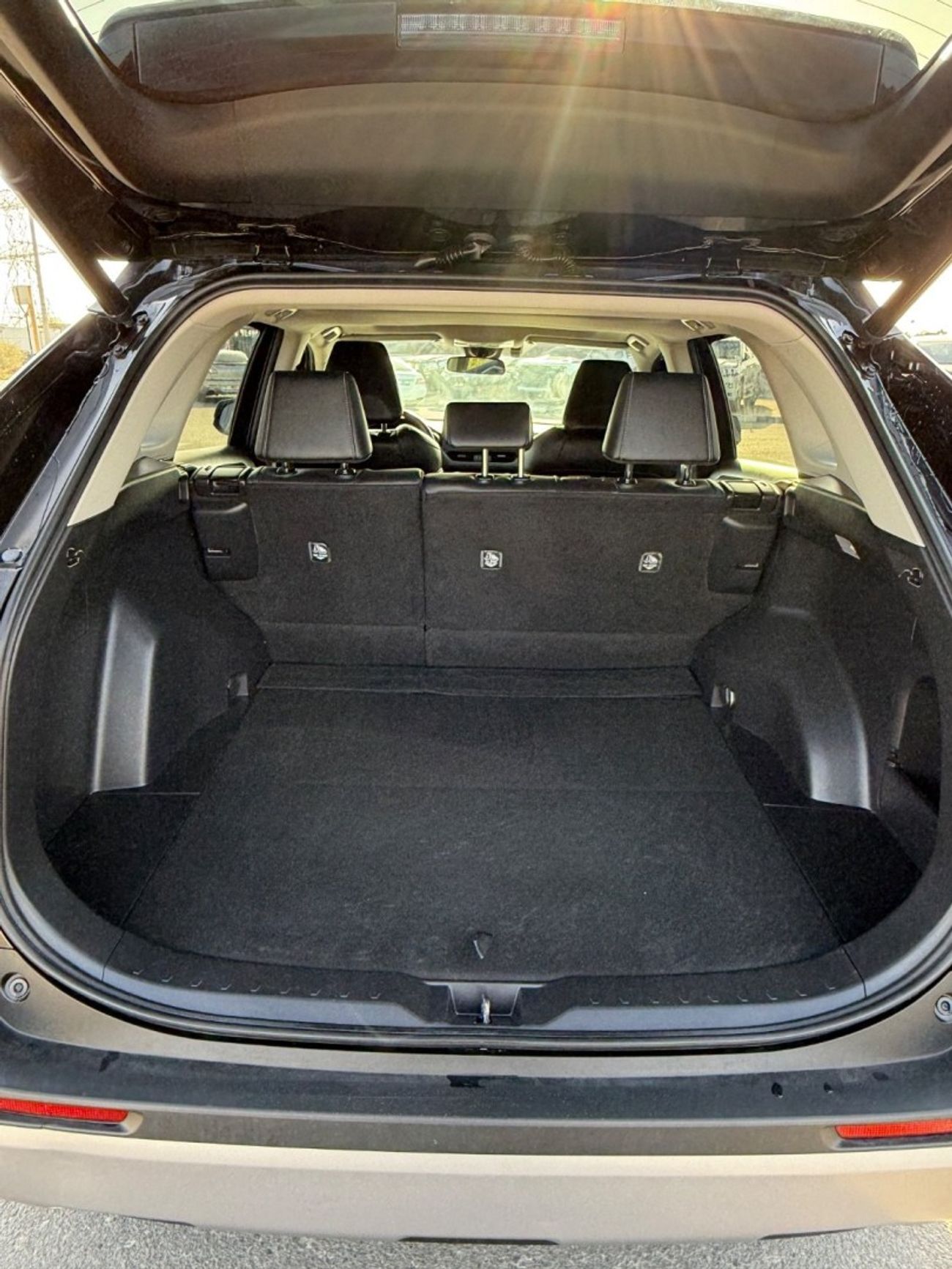 تويوتا راف ٤ RAV4 xle premium Hybrid 4x4