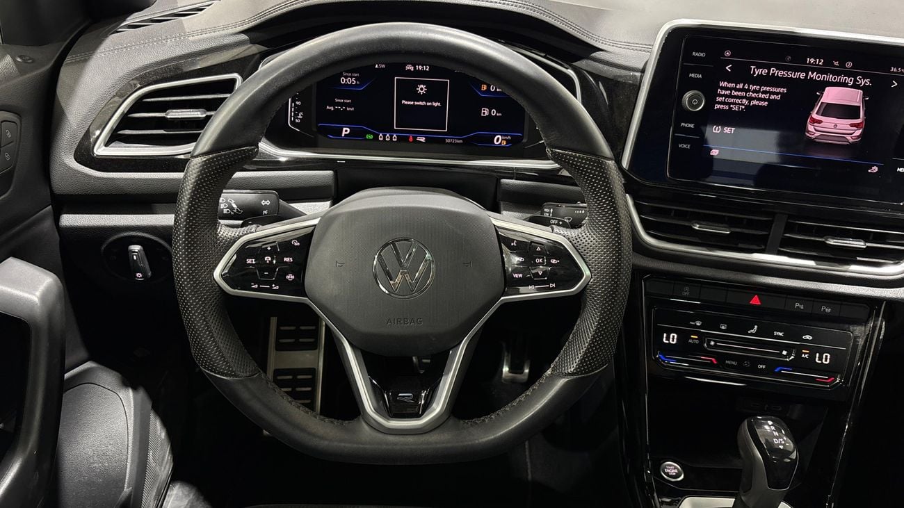Volkswagen T-ROC R-LINE 2023 | AED 1124/Month | 0 DP | 30 Day Return | Warranty | Service History