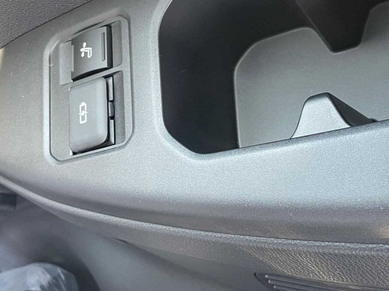 Lexus LX 700h Signature 3.5L HYBRID 2025