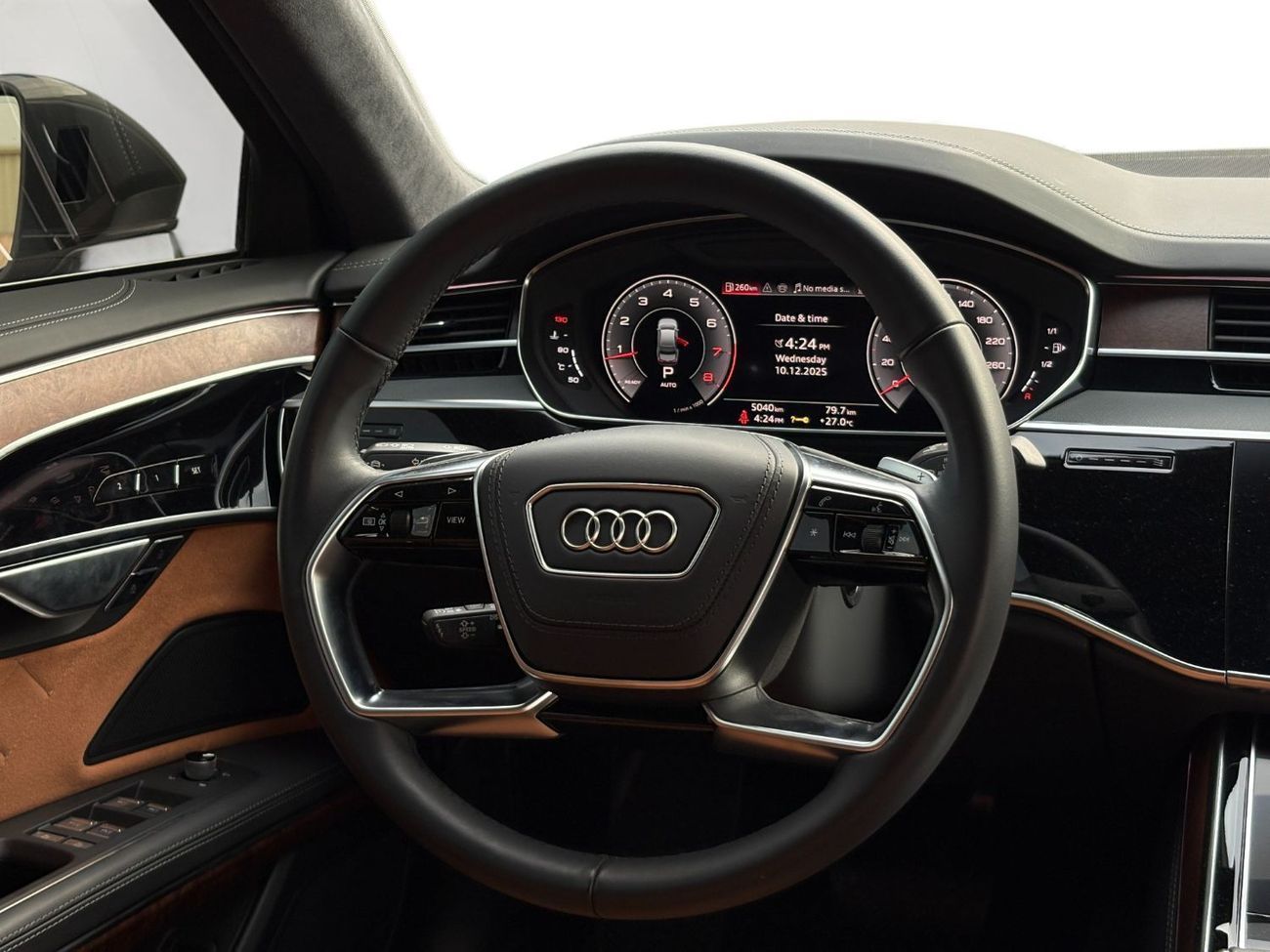 Audi A8 L 60 TFSI quattro 4.0L (454 HP) AED 6,080 P/M | 2024 | 5-Year Agency Warranty | Full Service History