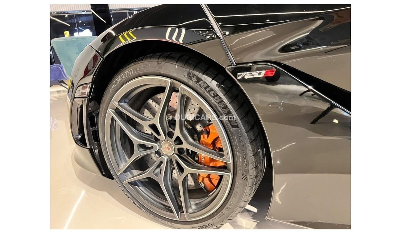 McLaren 720S MCLAREN 720S GCC / 45000KM/1 YEAR WARRANTY