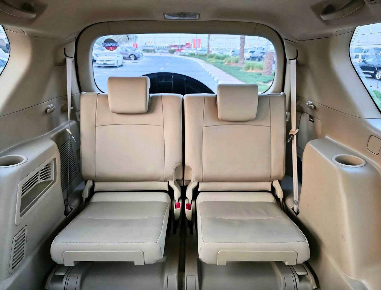 تويوتا برادو VXR V6/ SUNROOF/ LEATHER/ ELECTRIC SEATS/ BACK TYRE/ ORG PAINT/ ORG KMS/ LOT# 63670