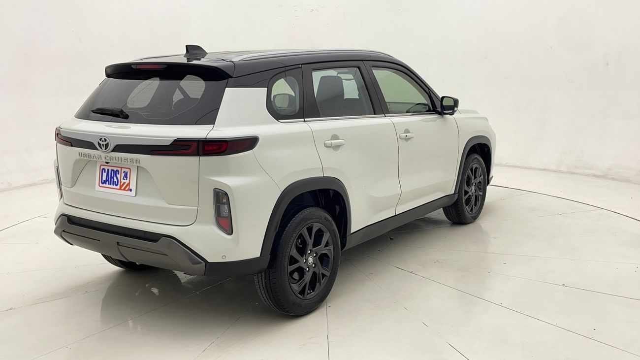 تويوتا أوربان كروزر GLX 1.3 | بدون دفعة مقدمة | اختبار القيادة في المنزل