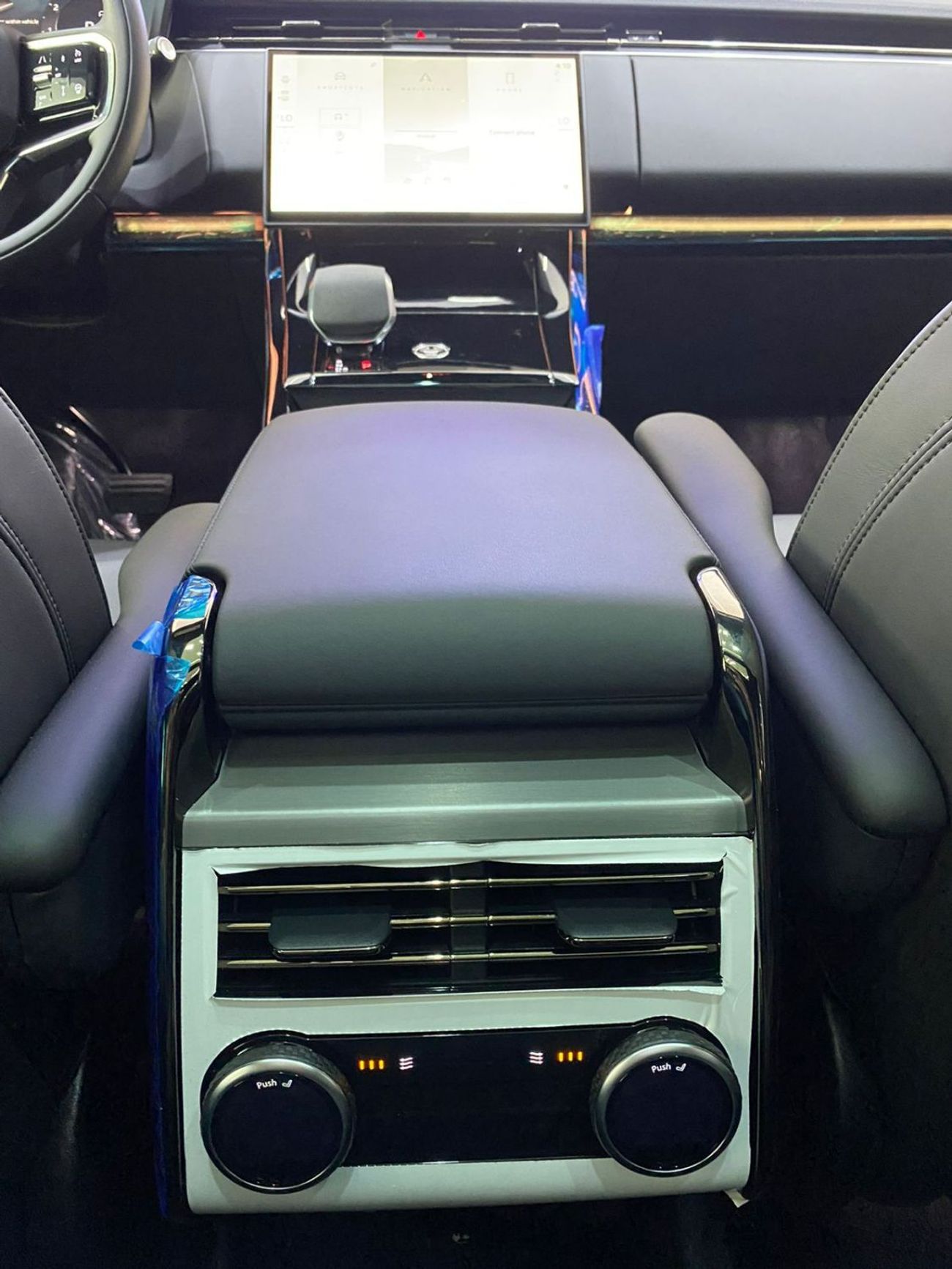 لاند روفر رينج روفر سبورت Range Rover Sport - SE | BRAND NEW!