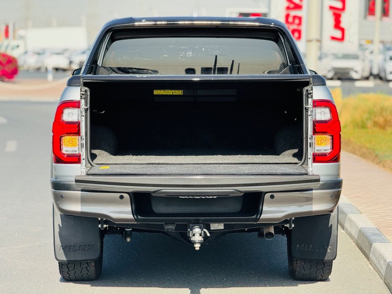 تويوتا هيلوكس TOYOTA HILUX ROGUED FULL OPTION TOP OF THE RANGE RHD