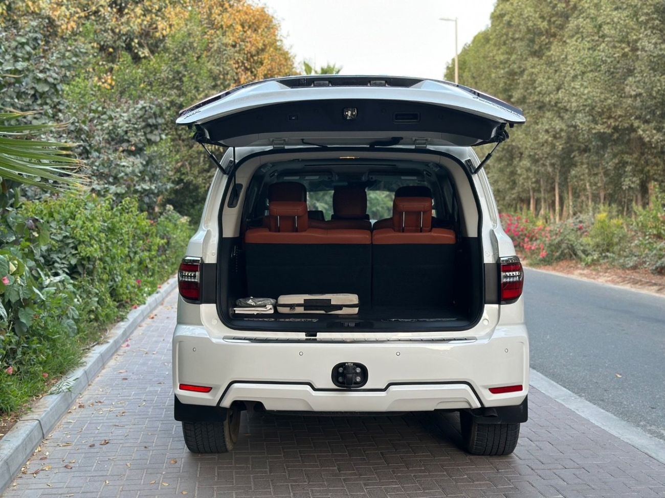 Nissan Patrol SE Platinum 4.0L V6 | GCC Specs | Full Option | Perfect Condition | Low Mileage