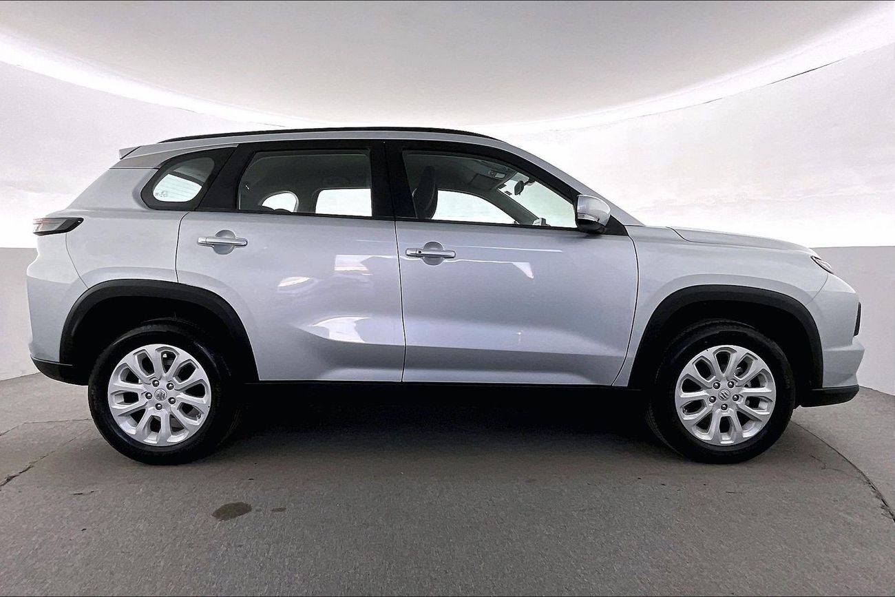 سوزوكي جراند فيتارا GL | National Day Celebration | شامل الضمان | 0 ﺪﻔﻋﺓ ﺃﻮﻟﻯ