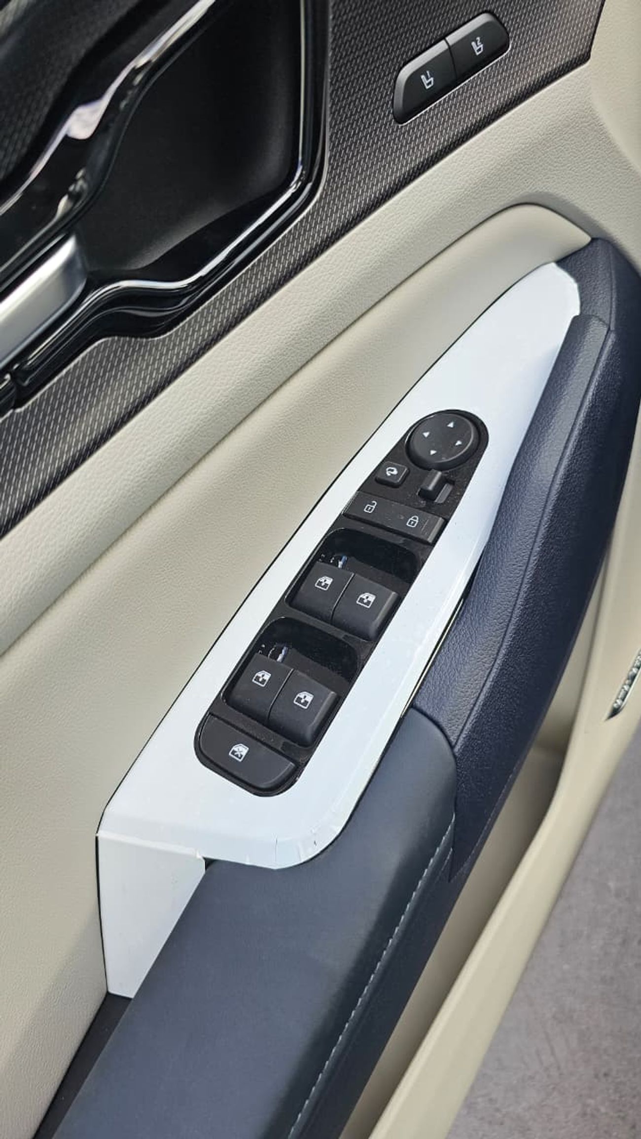 كيا سبورتيج Kia Sportage 2025 Kia Sportage Flagship 2.0 AT Hybrid