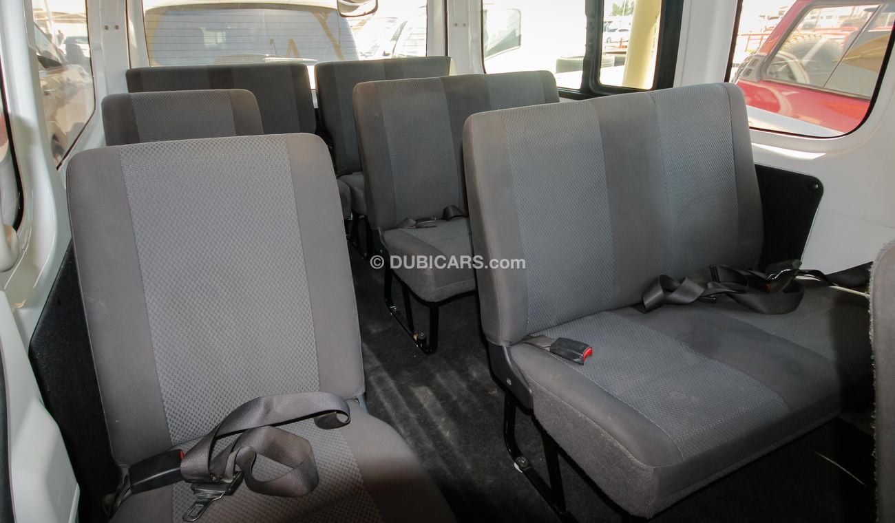 Nissan NV350 Urvan High Roof