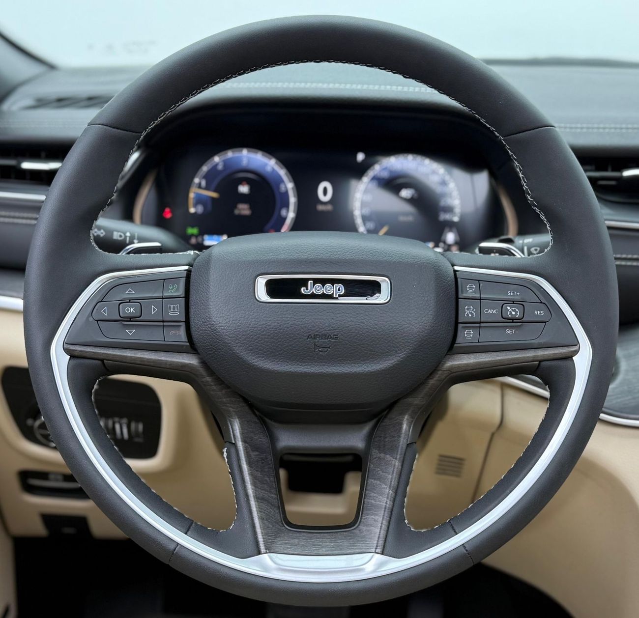 جيب جراند شيروكي Limited 3.6L