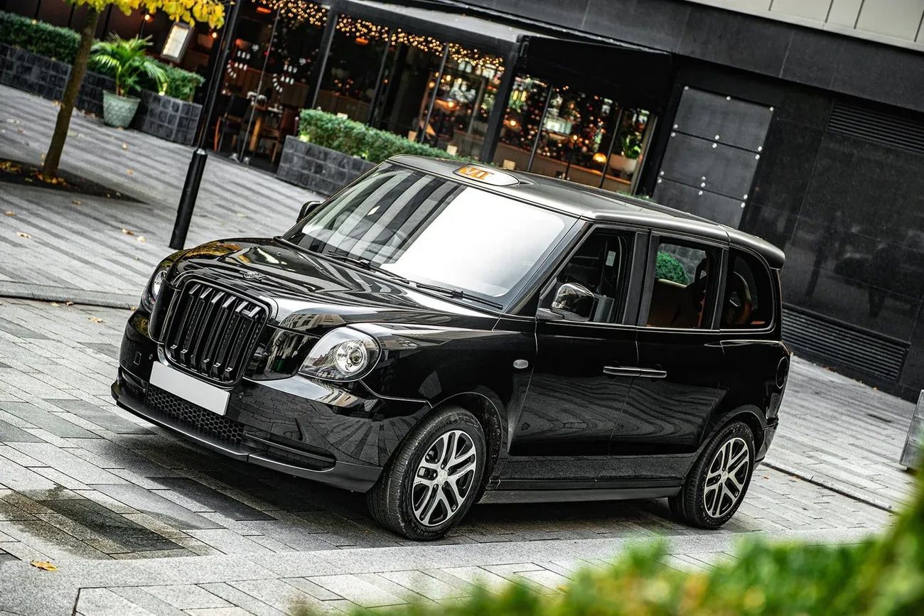 أل اي في سي TX LEVC TX5 TAXI Hybrid-Electric KAHN CONVERSION (EXPORT ONLY) RIGHT HAND DRIVE