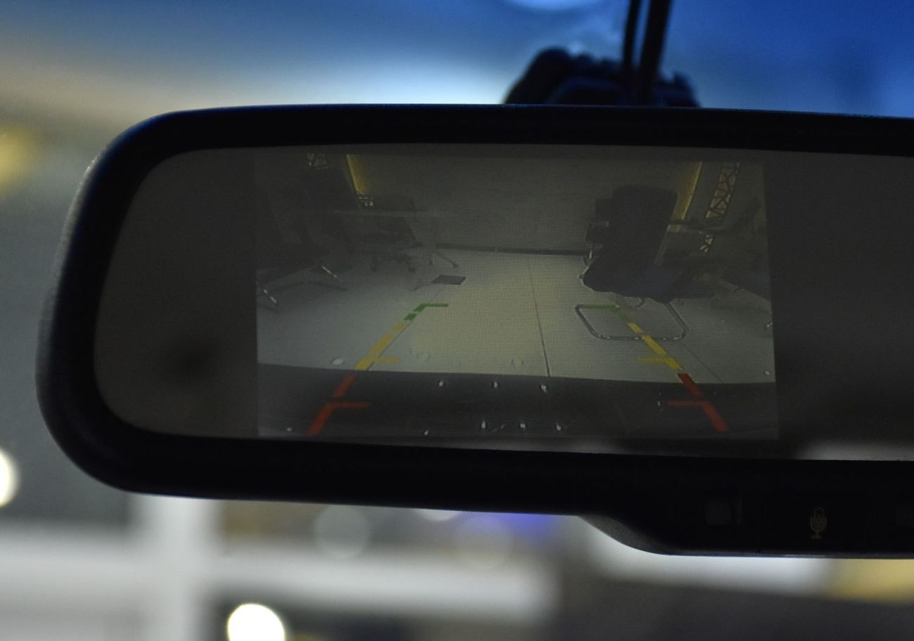 ميتسوبيشي باجيرو EXCELLENT DEAL for our Mitsubishi Pajero GLS ( 2013 Model ) in Grey Color GCC Specs