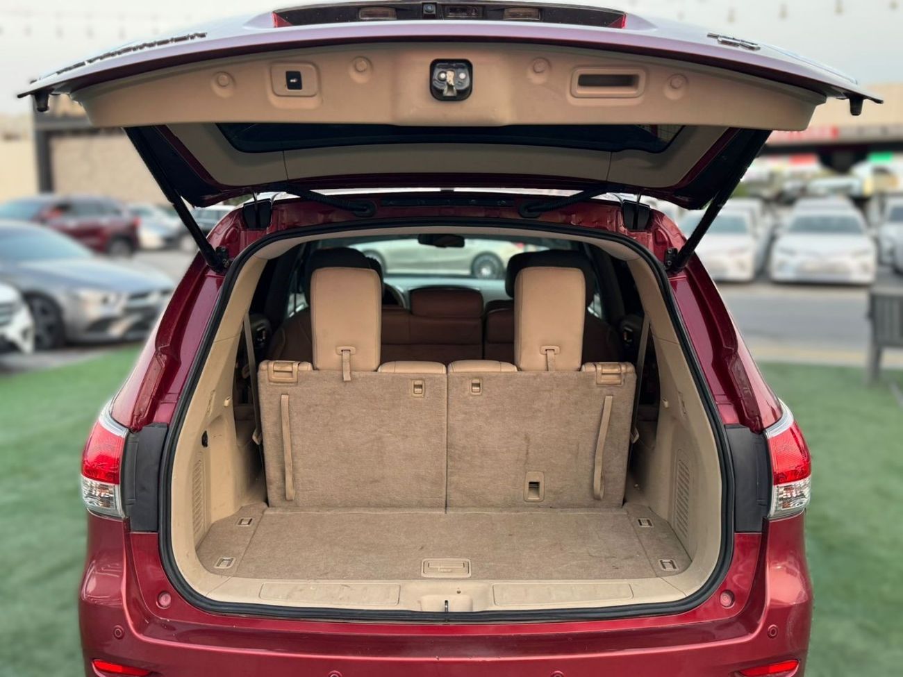 Nissan Pathfinder NISSAN PATHFINDER FULL OPTION MY 2015