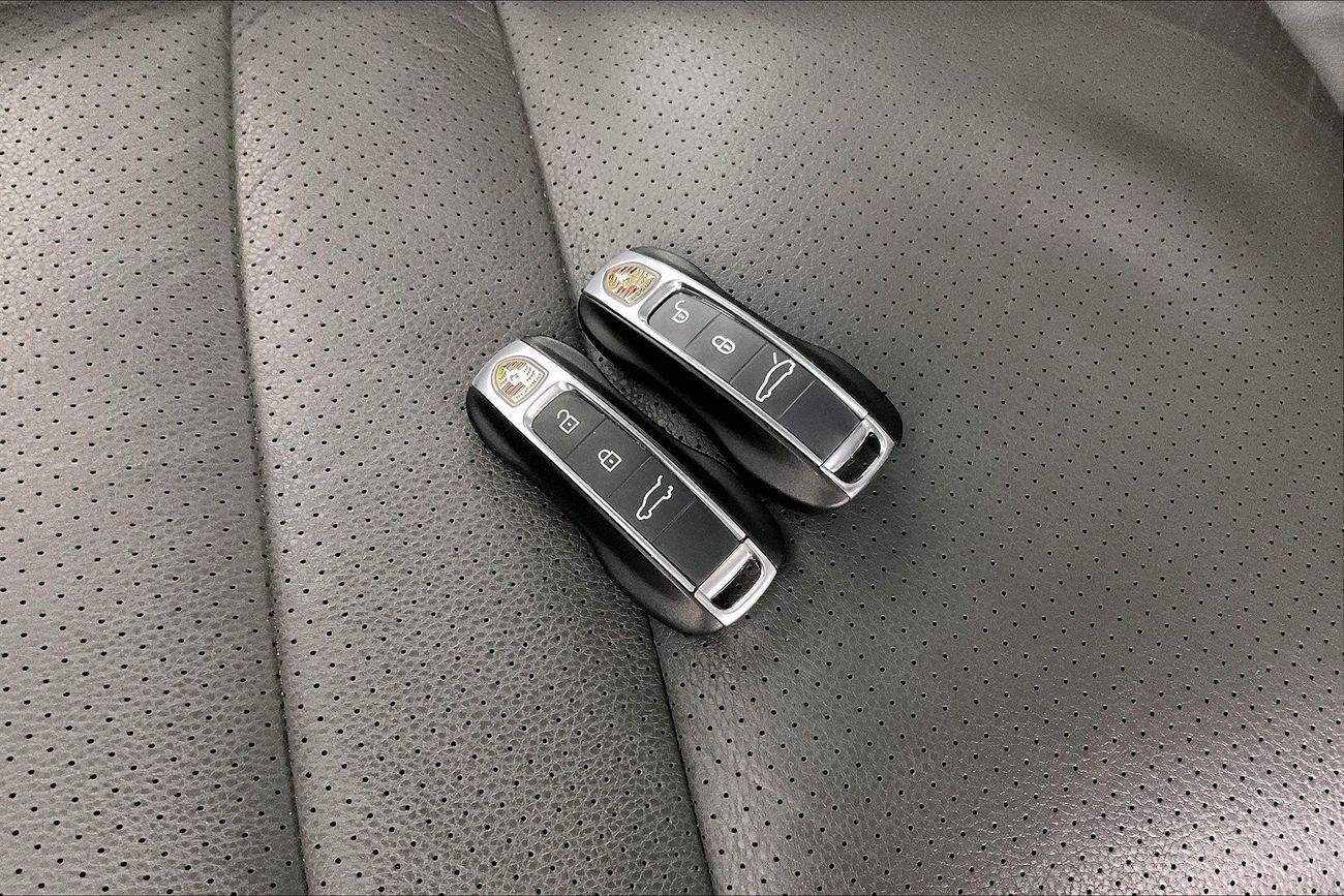 Ford Focus ST | 1 year free warranty | 0 Down Payment