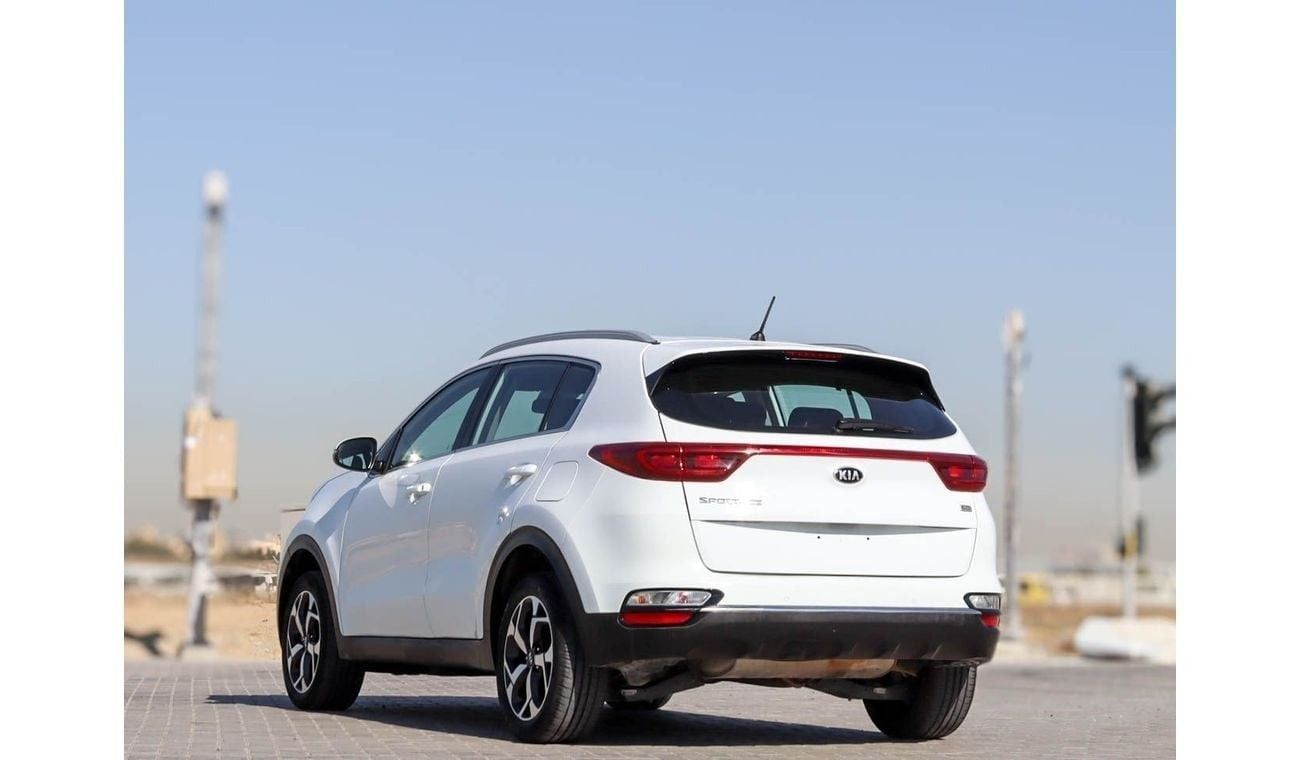 كيا سبورتيج Base 1.6L kia Sportage 2020 1.6L GCC accident free in excellent condition 1132 P.M