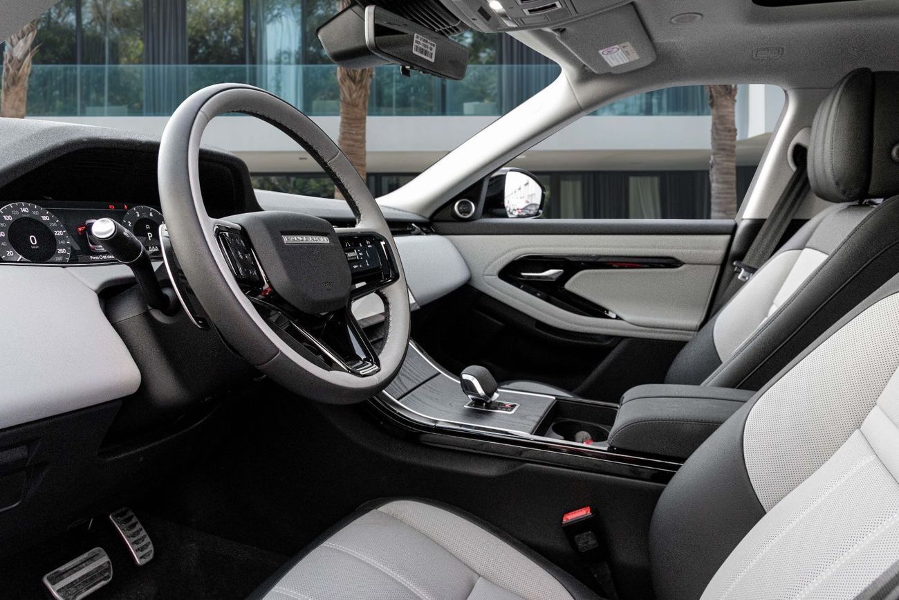 لاند روفر رانج روفر إيفوك SE P250 R Dynamic | 3,623 P.M | 0% Downpayment | BRAND NEW!