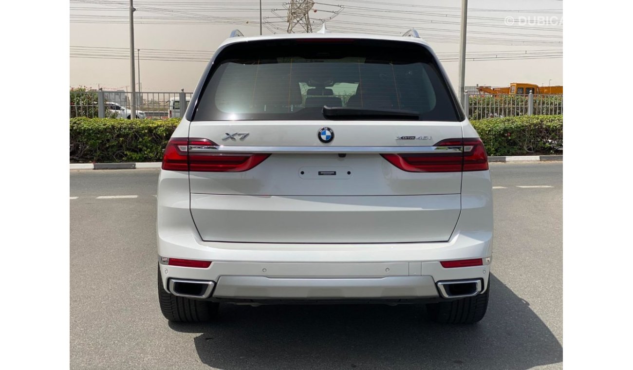 BMW X7 40i M Sport Pure GCC SPEC UNDER WARRANTY AND SERVICE CONTRACT