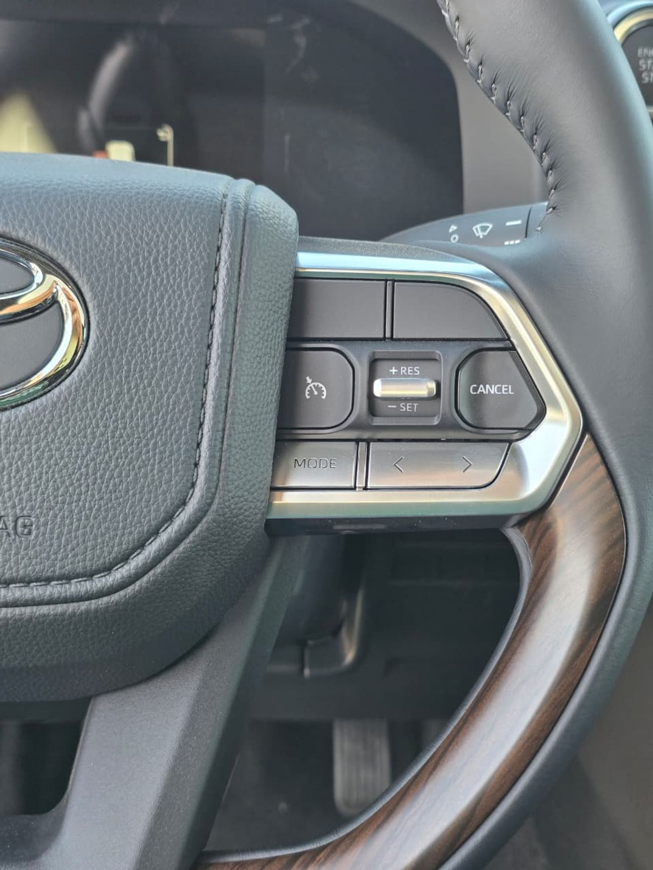 تويوتا لاند كروزر GXR 4.0L