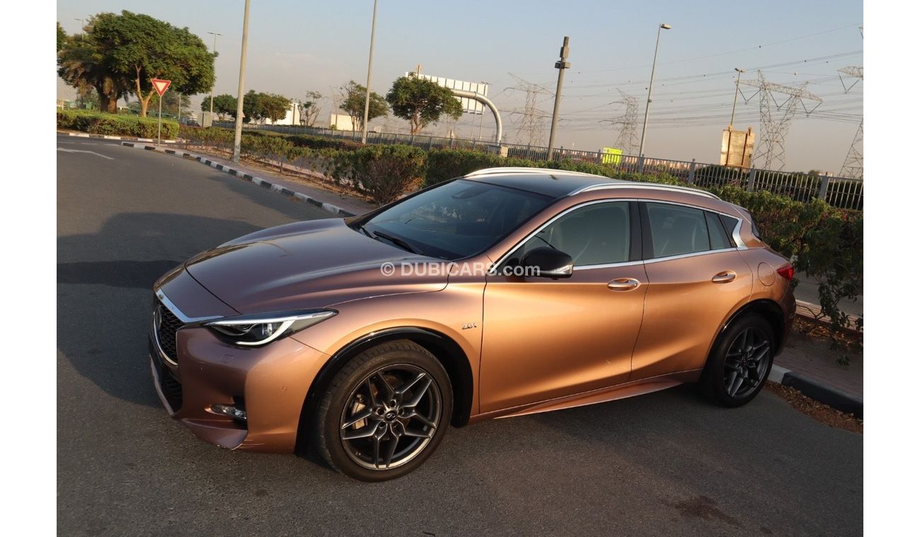 Infiniti Q30 Sport