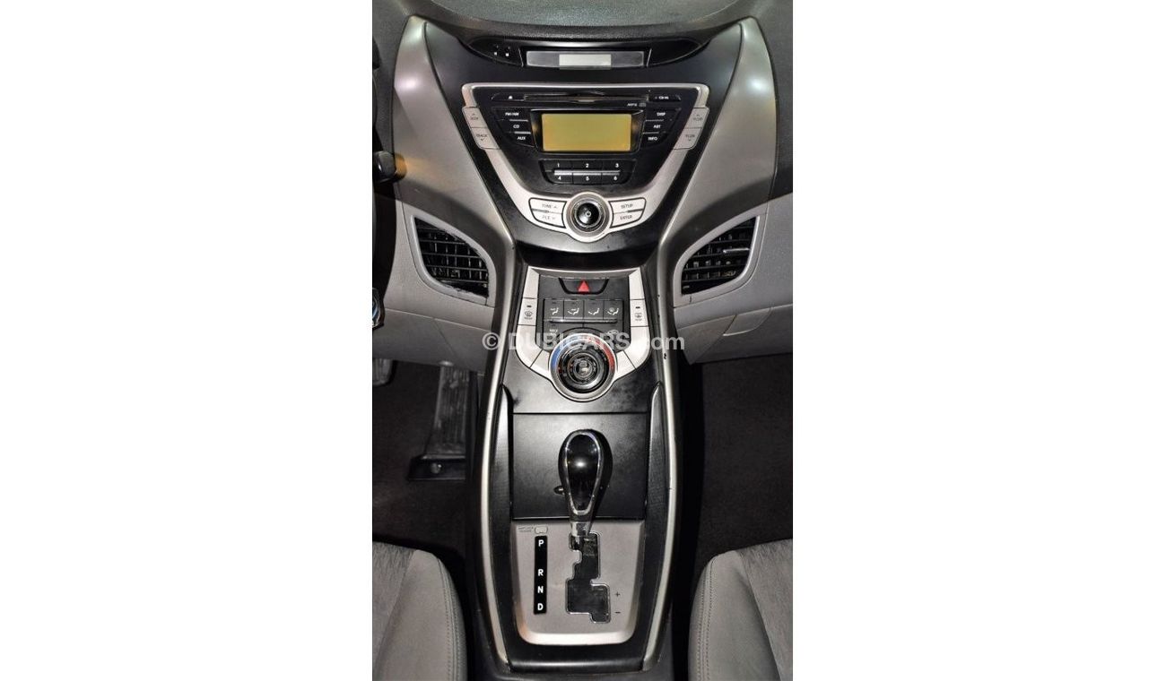 هيونداي إلانترا Hyundai Elantra 2014 Model!! in Silver Color! GCC Specs