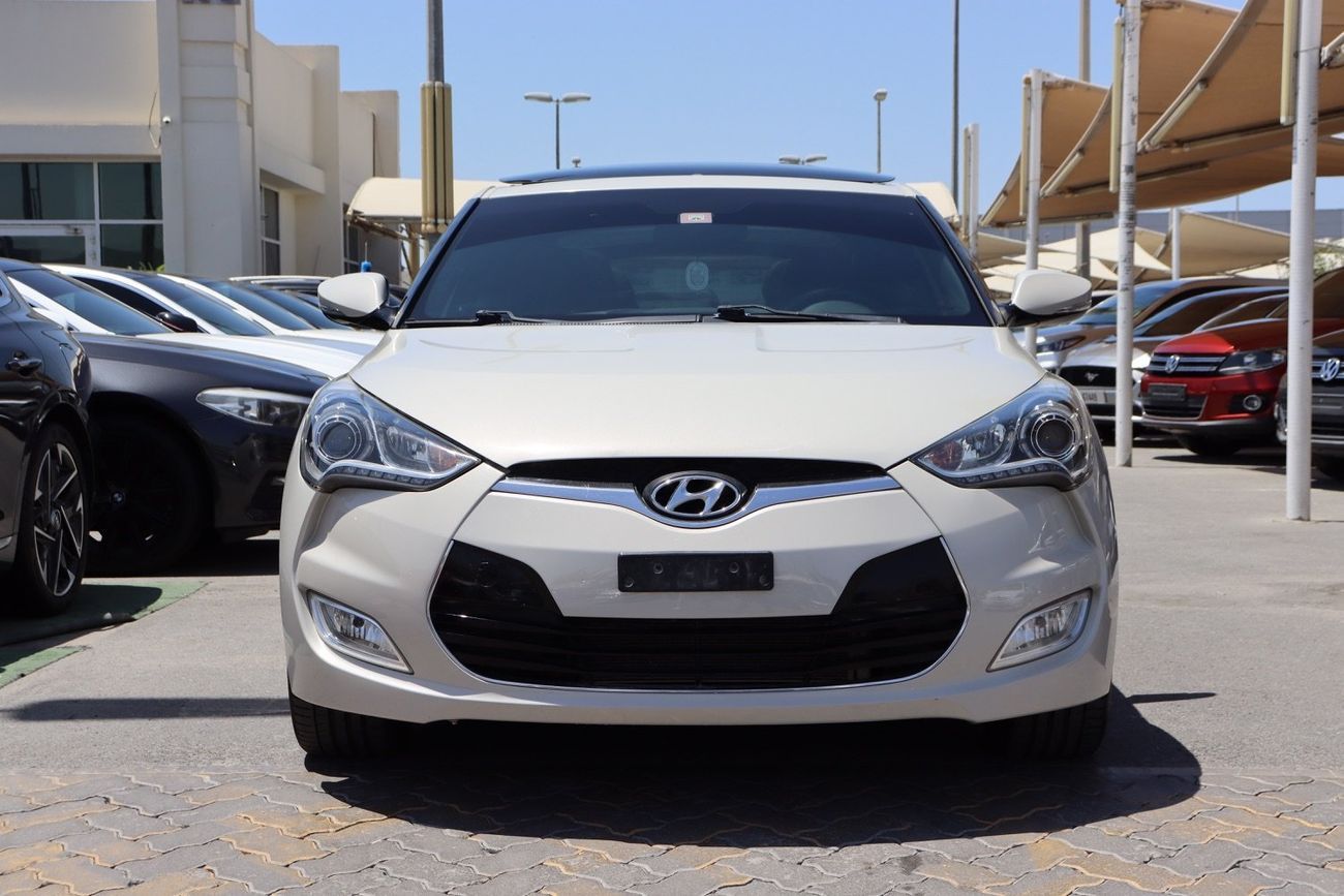 هيونداي فيلوستر GLS 1.6L Hyundai Veloster GLS Top 1.6L / 2016 / GCC / Free Accident Clean/ Original paint