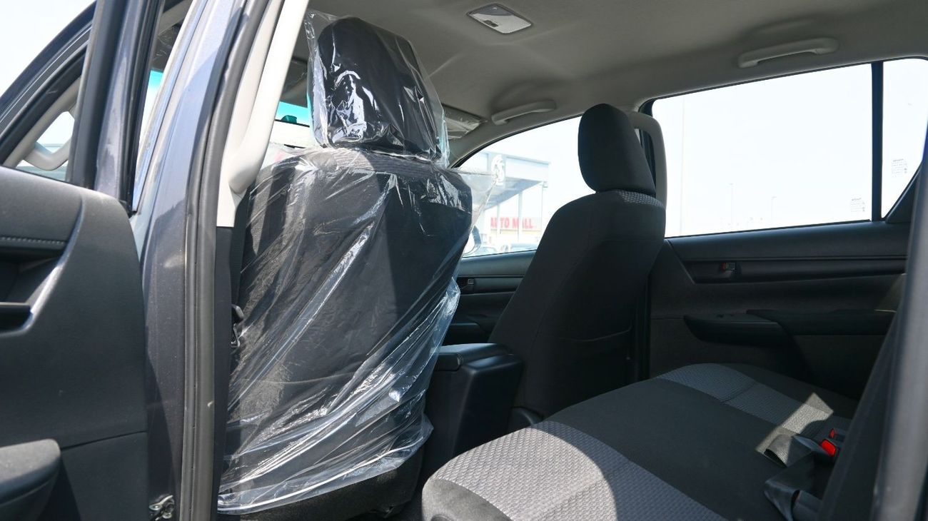 تويوتا هيلوكس Toyota Hilux 4x4  2024 2.4L Diesel Double Cab Transmission Manual Grey Outside Black inside