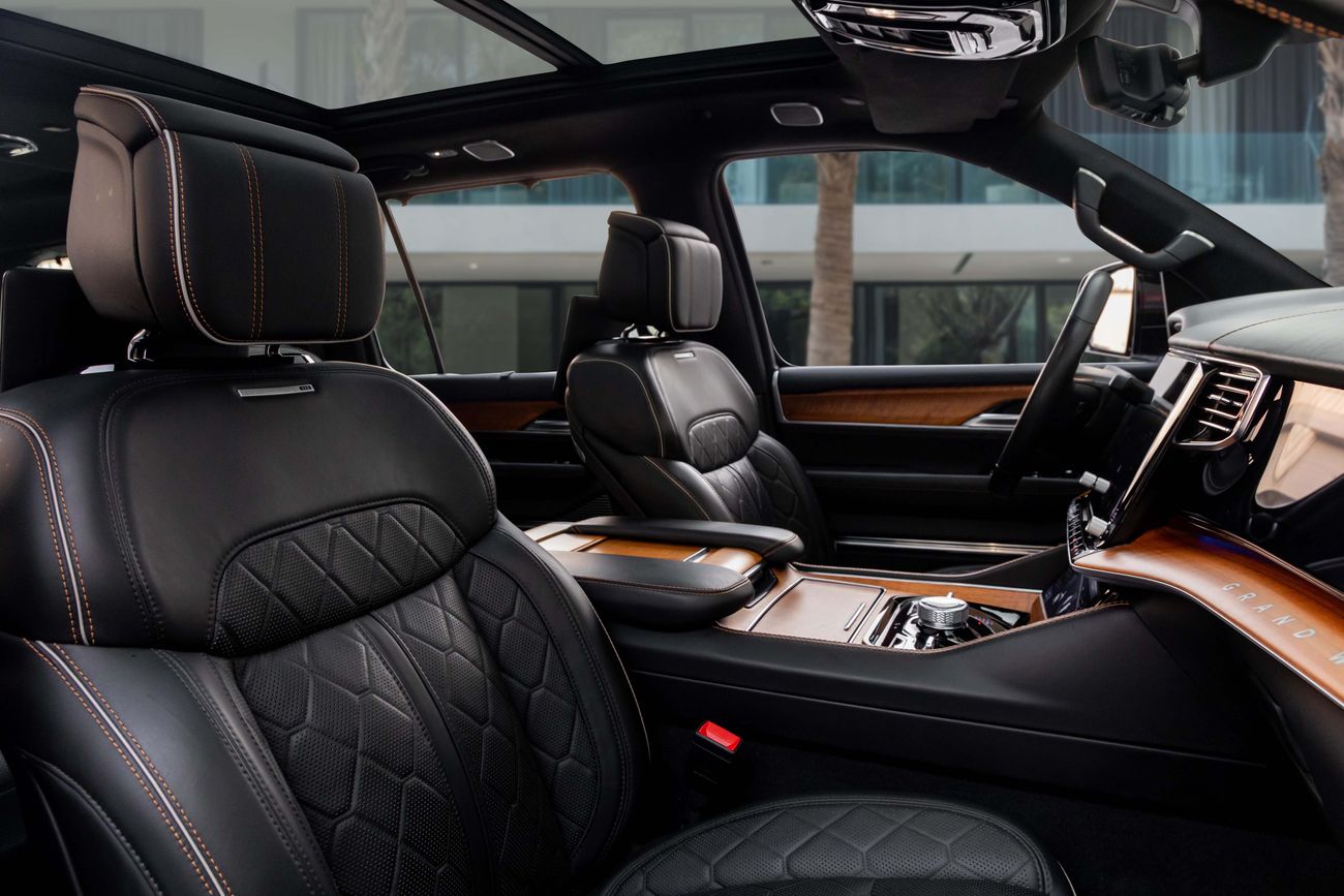 جيب جراند واجونير Grand Wagoneer Series III | 4,309 P.M | 0% Downpayment | JEEP WARRANTY | GRAND WAGONEER III | Ramada