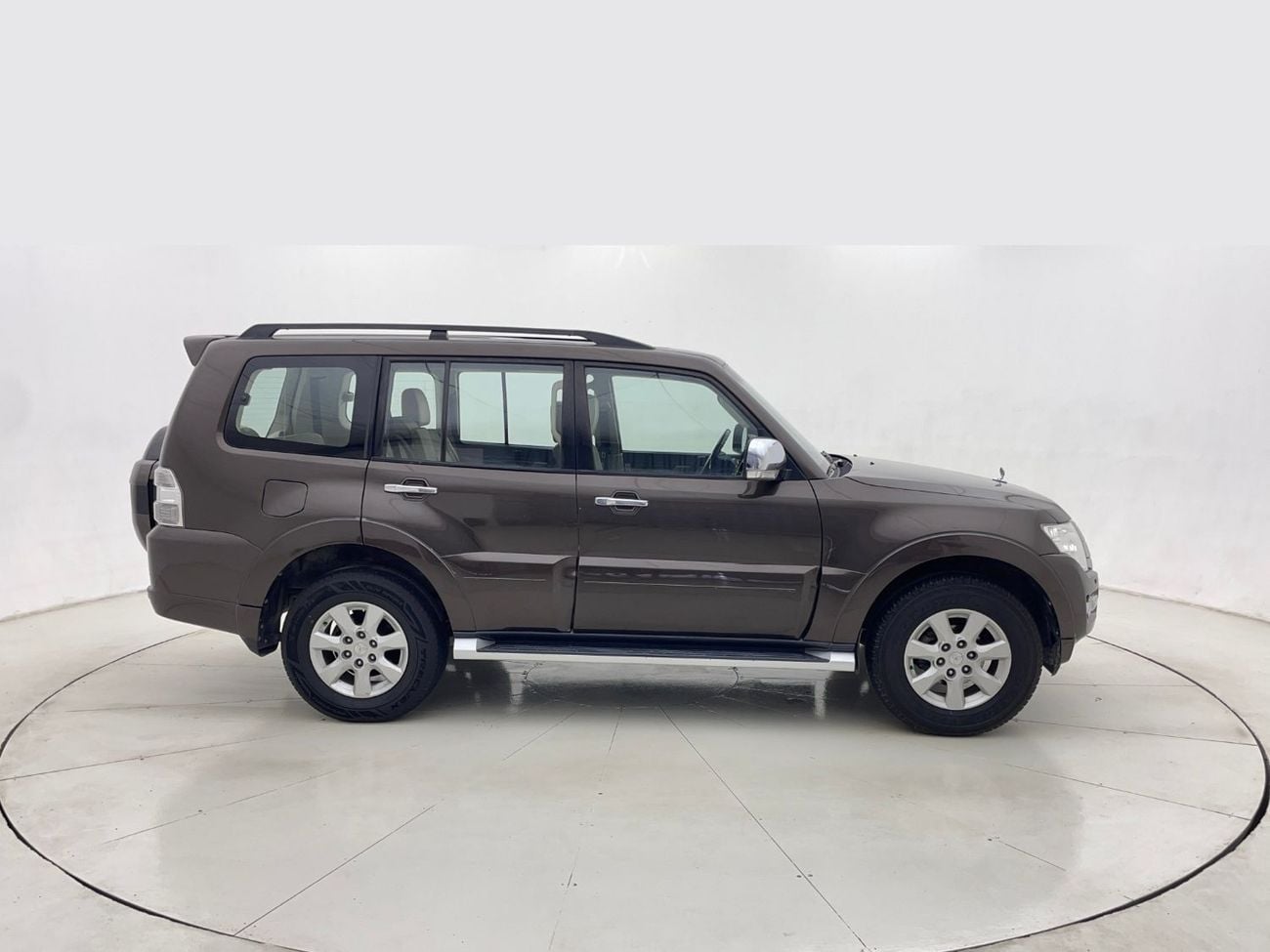 ميتسوبيشي باجيرو 3.5L 2017 | 0 DP | 937/Month | 30 Day Return | Service History