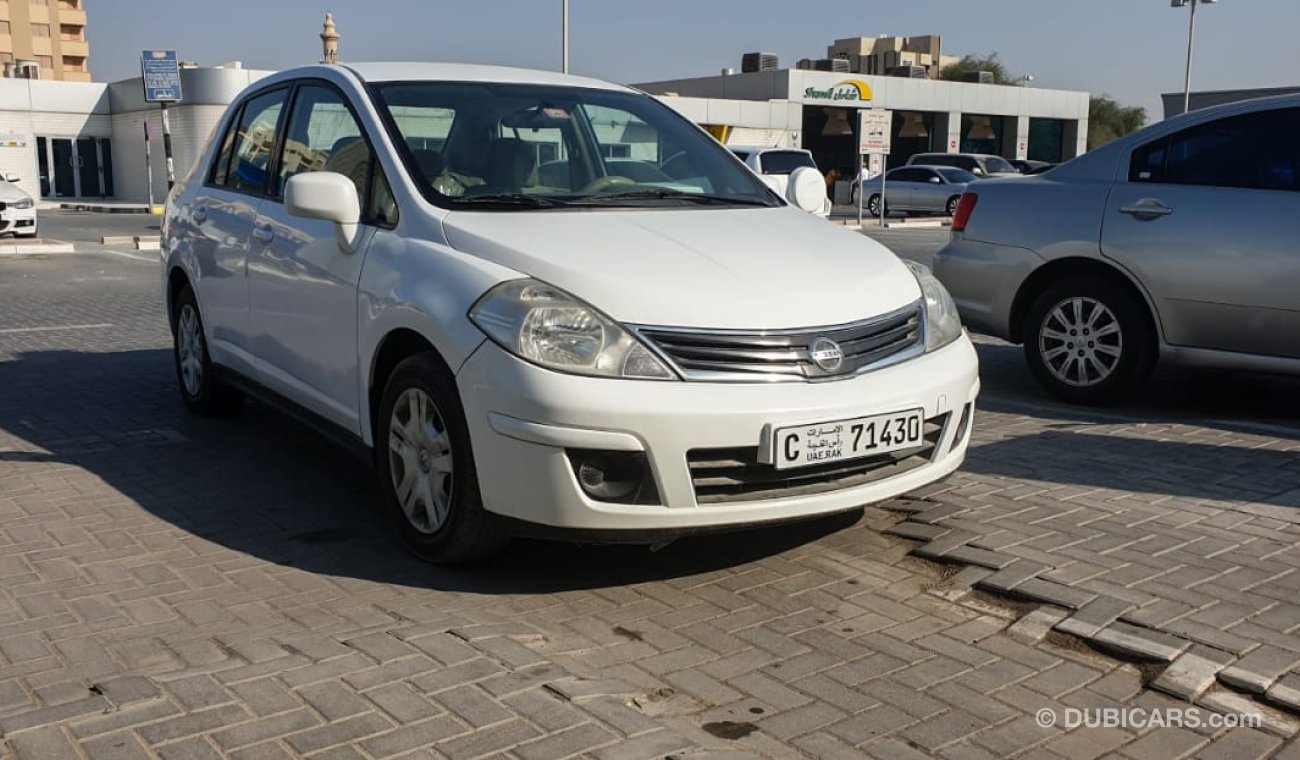 Nissan Tiida نيسان تيدا 1.8 موديل 2012 بحاله ممتازه لا تحتاج اي مصاريف ماشيه 130000