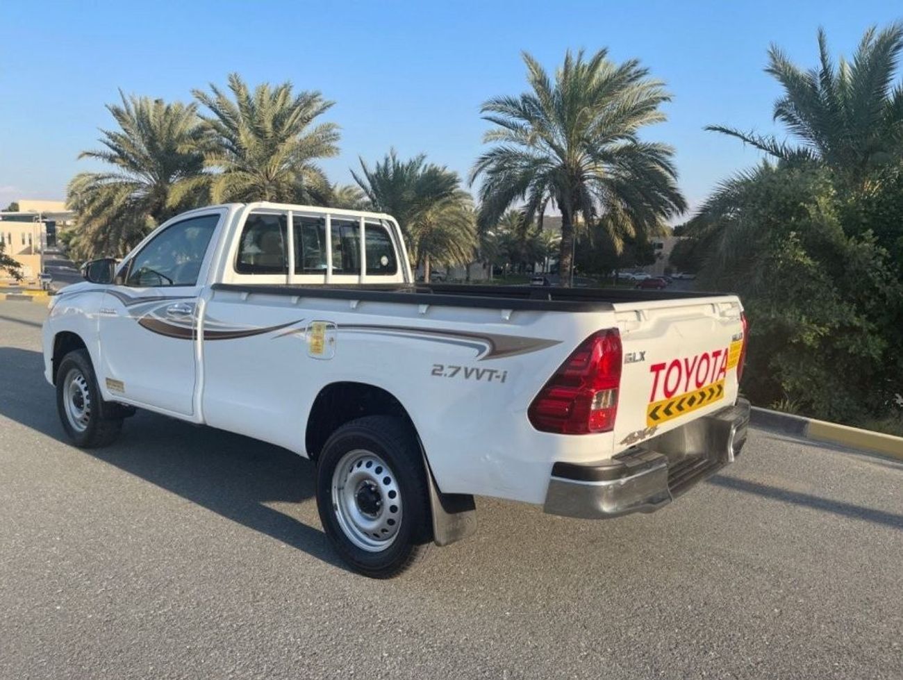 تويوتا هيلوكس GL