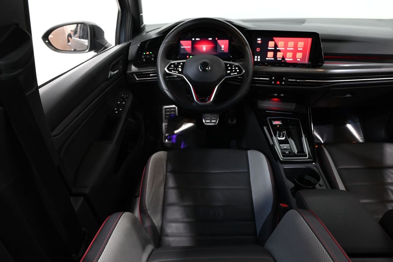 Volkswagen Golf GTI P2 2023 Volkswagen Golf GTI P2, 2/2028 VW warranty and Service Pack, VW Service History, GCC