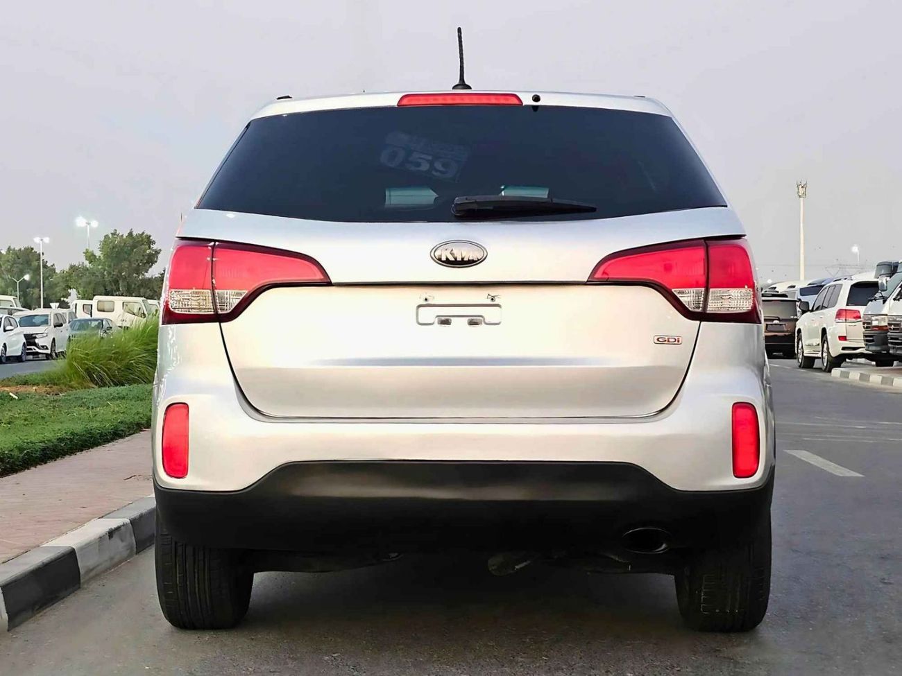 كيا سورينتو LX/ MID OPT / EXPORT ONLY / LOT#82199