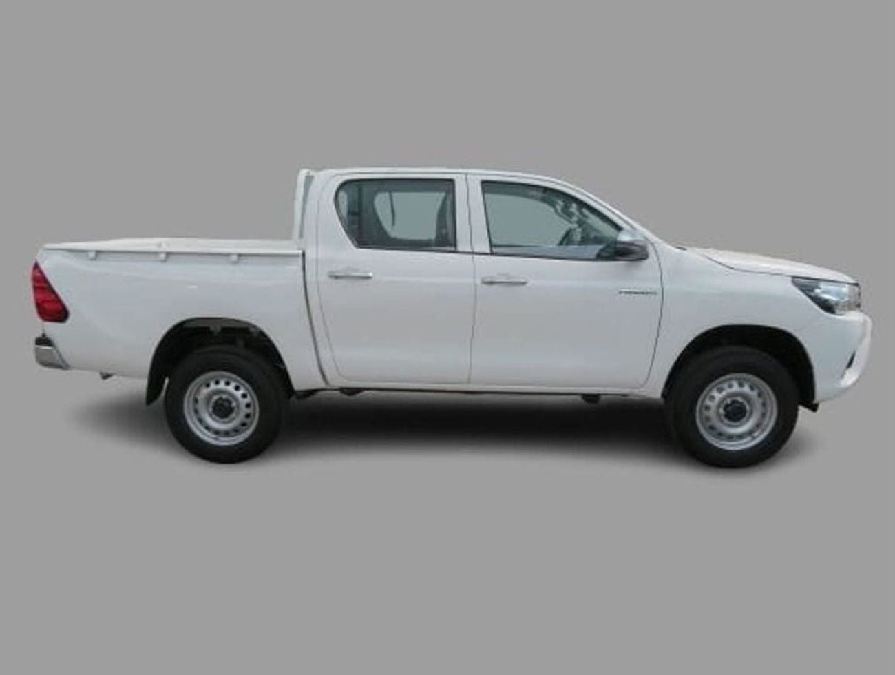 تويوتا هيلوكس GLX 2.4L DIESEL AUTOMATIC 4X4 DOUBLE CABIN