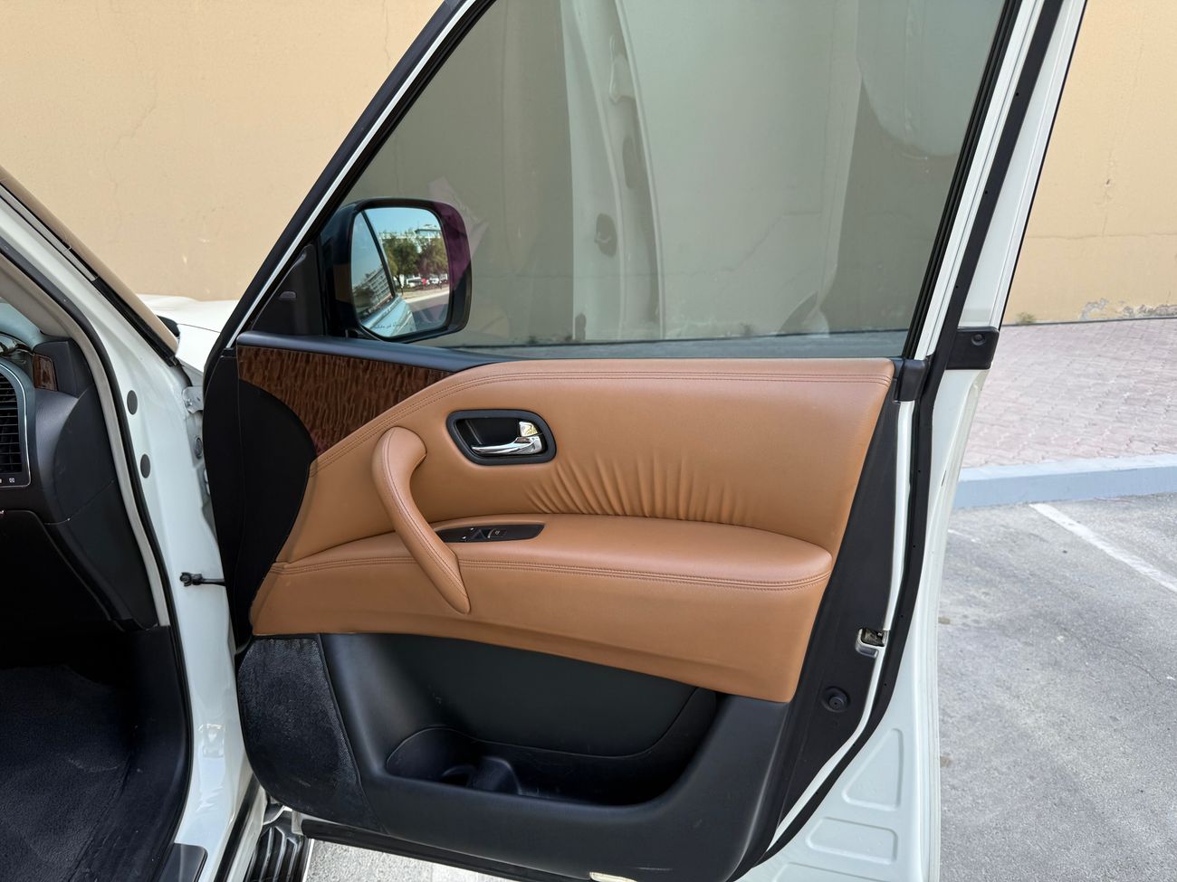 Nissan Patrol LE Platinum 5.6L