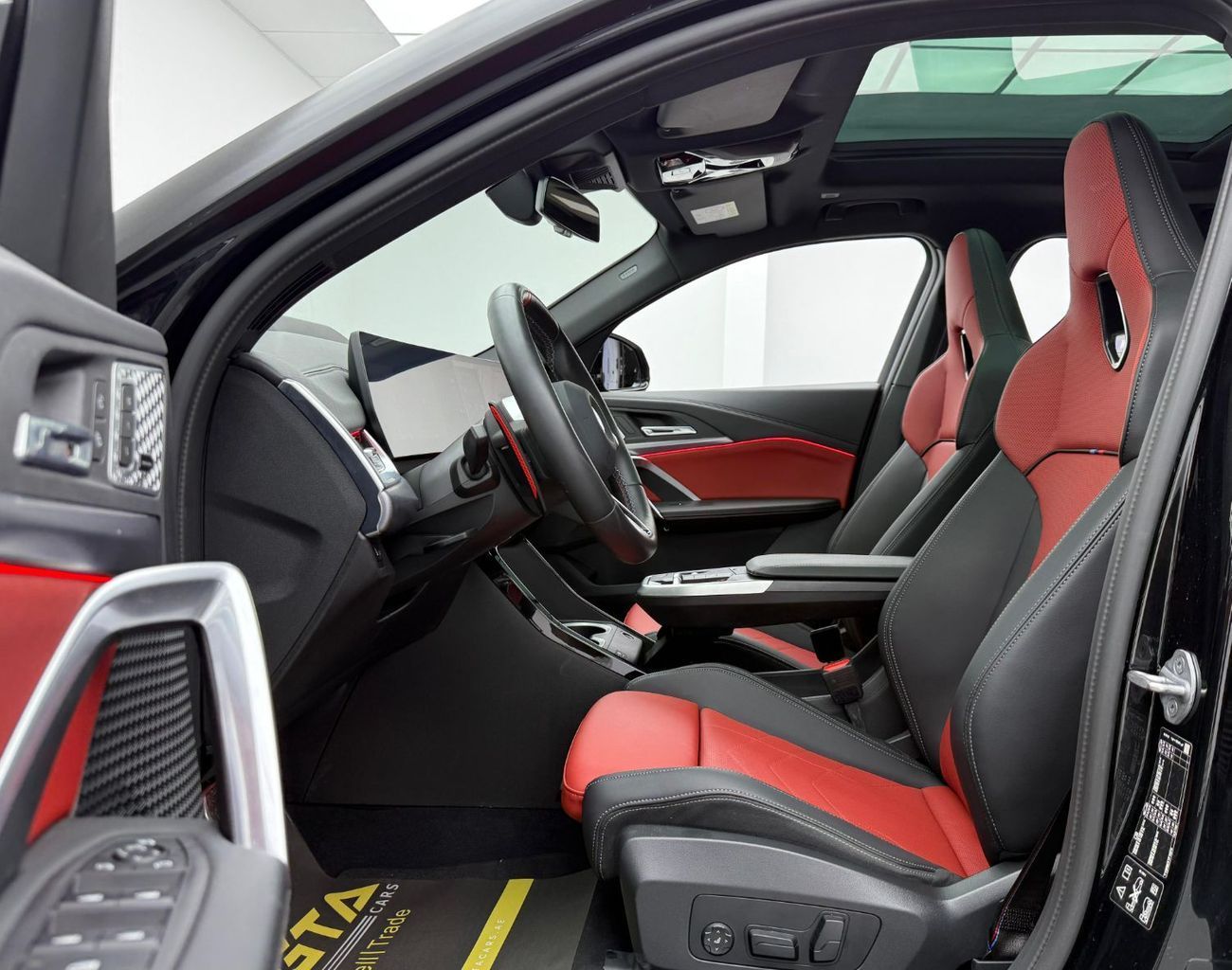 بي أم دبليو X2 2025 BMW X2 M35i, 2030 BMW Warranty + Service Pack, Fully Loaded, Excellent Condition, GCC