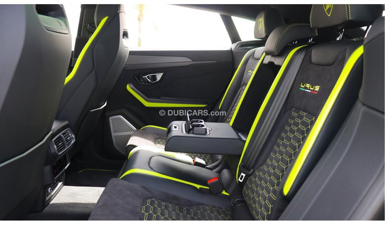 Lamborghini Urus Graphite Capsule
